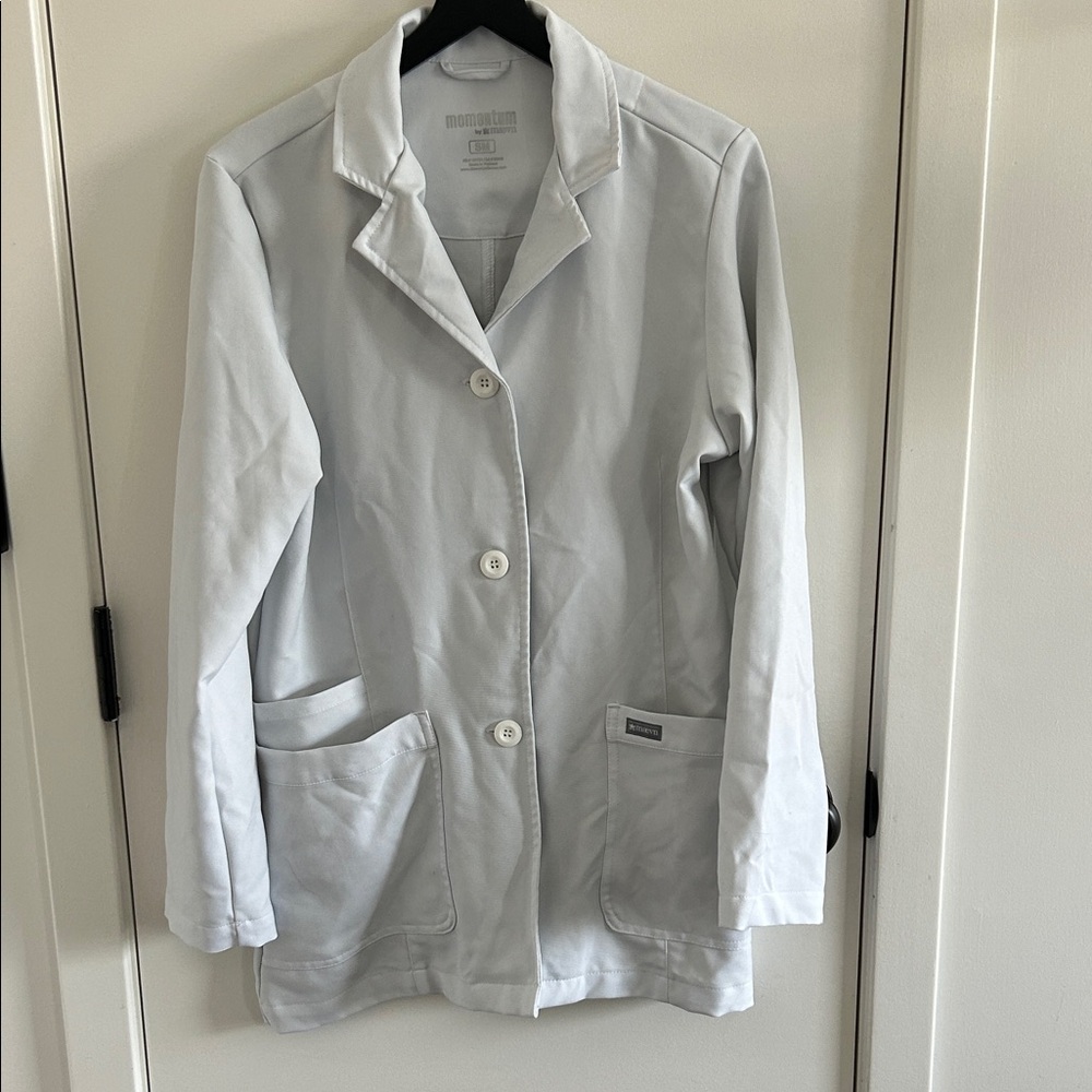 Momentum Lab Coat — Size Small, White